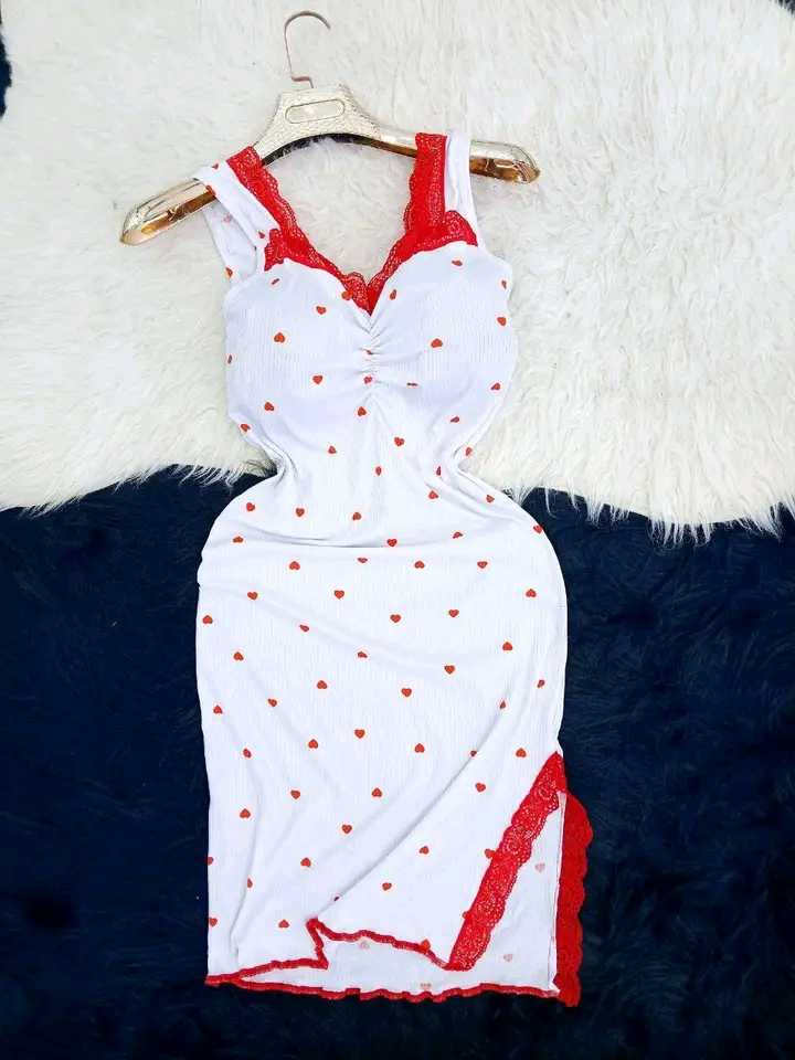 ROBE COEUR ROUGE